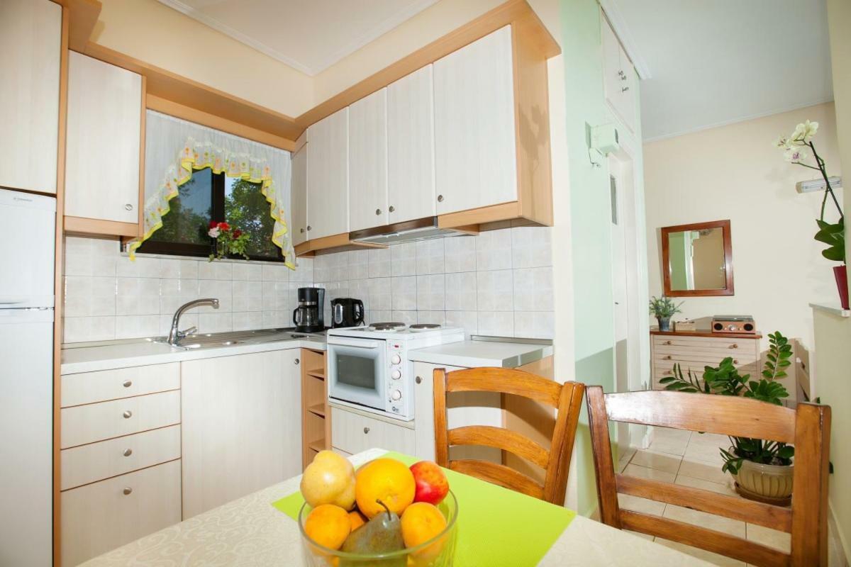 Filothei Apartments Микра Мандиния Экстерьер фото